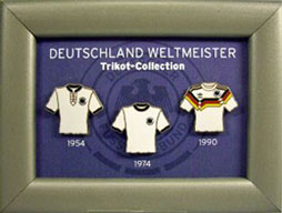 DFB-Trikots/DFB-Trikot-0000-Set-World-Champs.JPG
